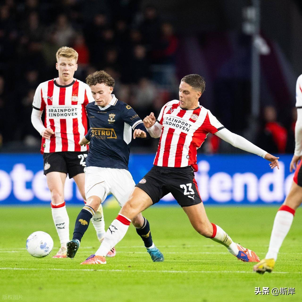 爱游戏AYX官网-里程碑夜埃因霍温篮板制胜，欧冠加时末段刷纪录，引发热议，医务组通报恢复的简单介绍